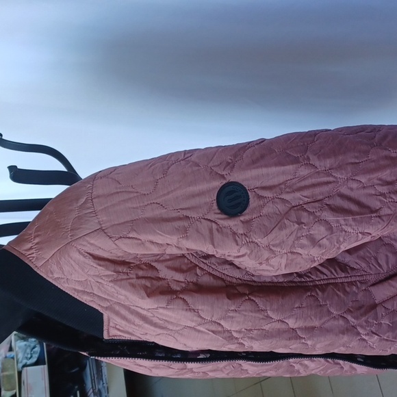 Bernardo Dusty rose to floral reversable quilted jacket - Picture 2 of 7